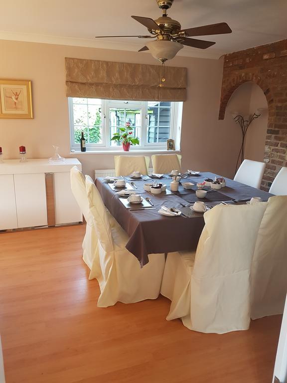 סטאנסטד מאונטפיצ'ט Latchmead Bed & Breakfast מראה חיצוני תמונה